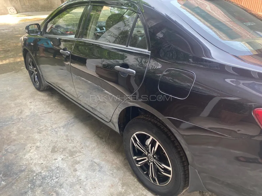 Toyota Corolla 2010 for Sale in Lahore Image-1