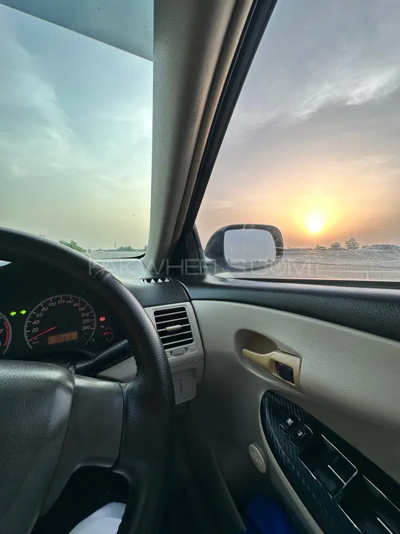 Toyota Corolla 2013 for Sale in Lahore Image-1