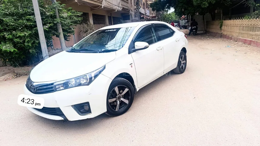 Toyota Corolla 2017 for Sale in Karachi Image-1