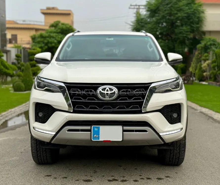 Toyota Fortuner 2019 for Sale in Lahore Image-1