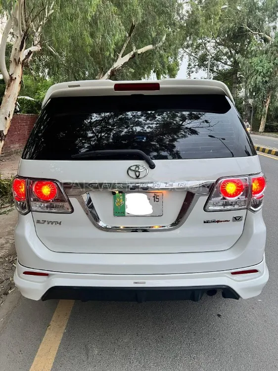 Toyota Fortuner 2015 for Sale in Lahore Image-1