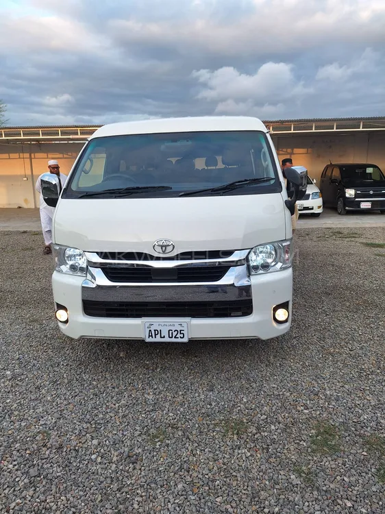 Toyota Hiace 2021 for Sale in Peshawar Image-1