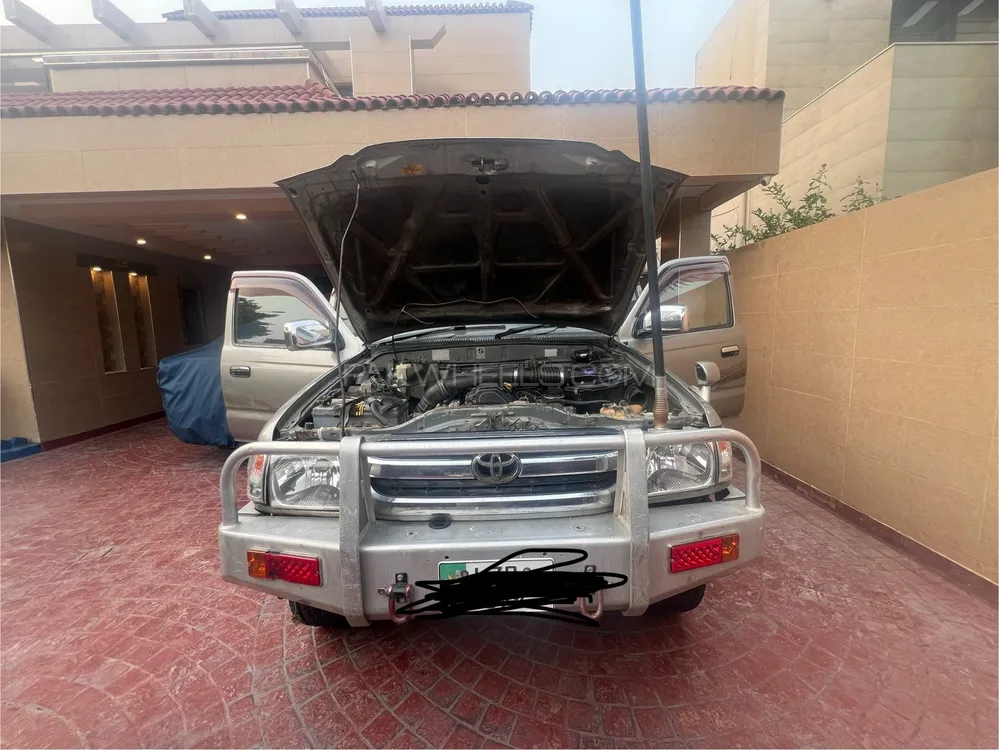 Toyota Hilux 2003 for Sale in Lahore Image-1