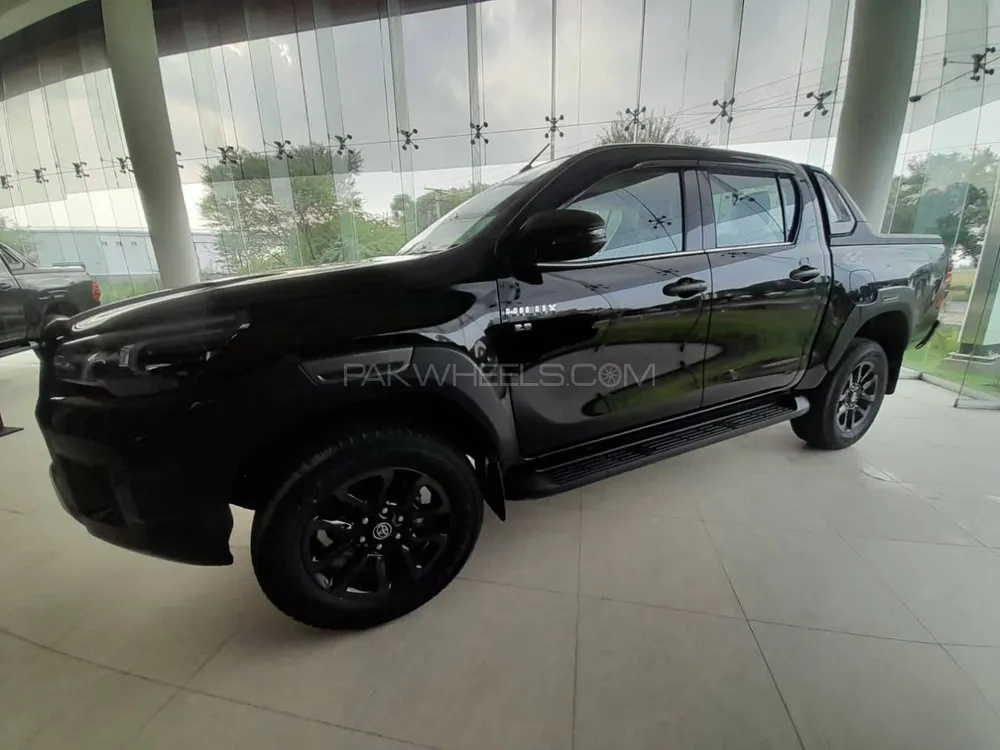 Toyota Hilux 2025 for Sale in Islamabad Toyota Hilux 2025 for Sale in Islamabad Image-2