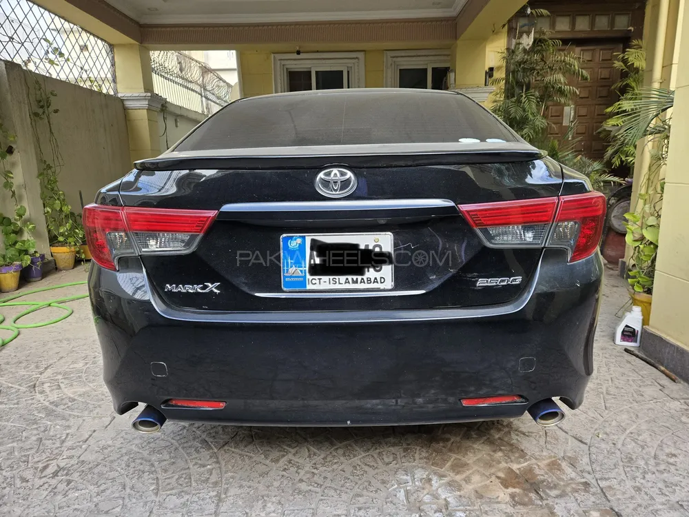 Toyota Mark X 2011 for Sale in Islamabad Image-1