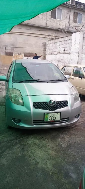 Toyota Vitz 2007 for Sale in Abbottabad Image-1