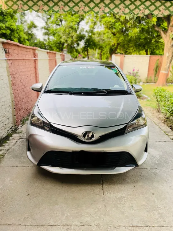 Toyota Vitz 2014 for Sale in Islamabad Image-1