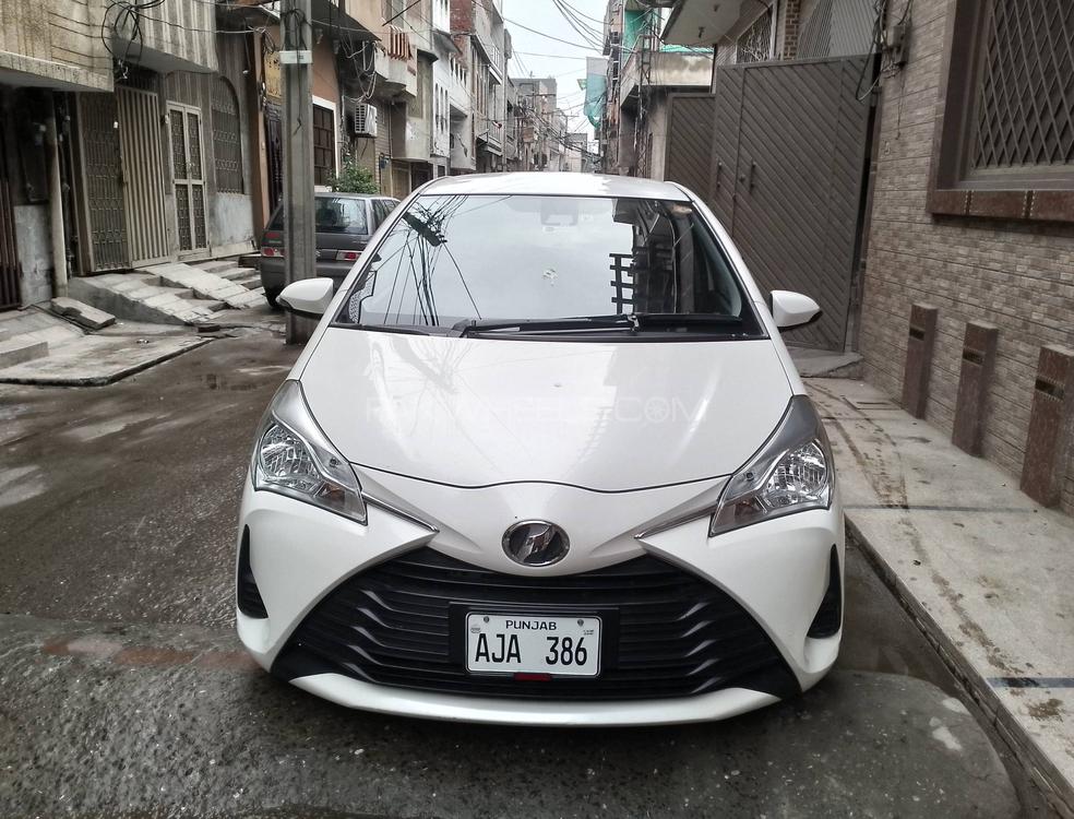 Toyota Vitz 2022 for Sale in Lahore Image-1