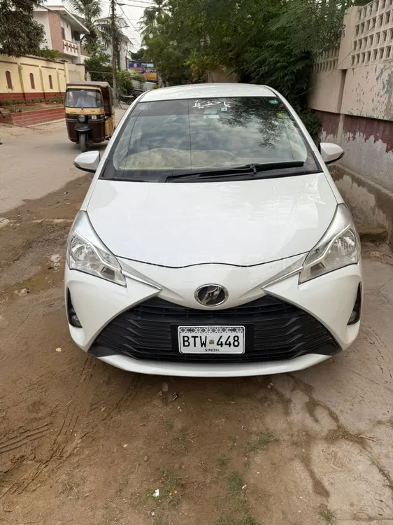 Toyota Vitz 2018 for Sale in Karachi Image-1