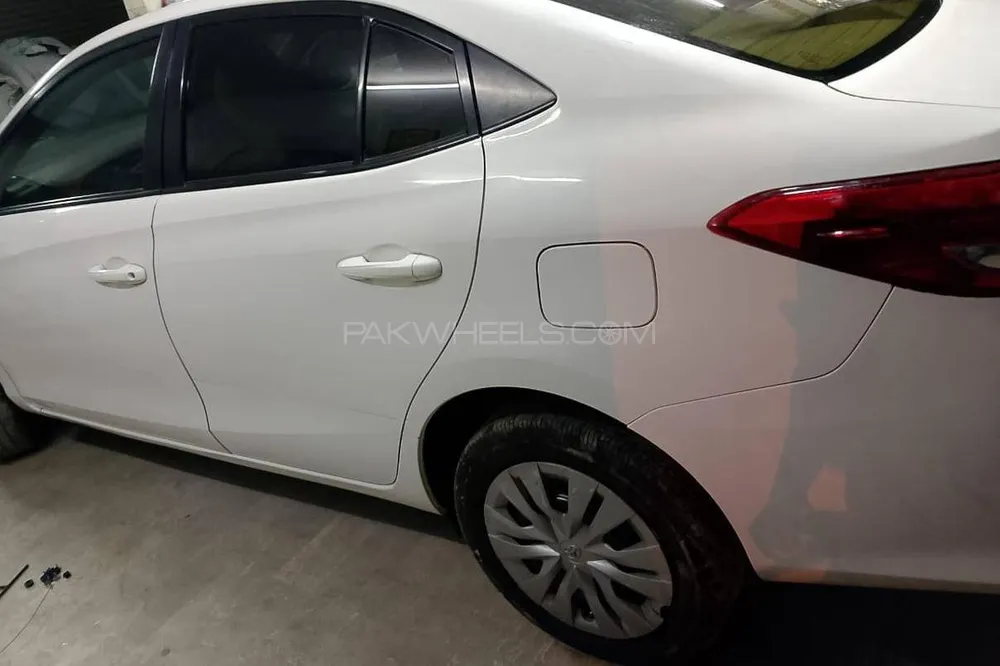 Toyota Yaris Sedan 2020 for Sale in Karachi Image-1