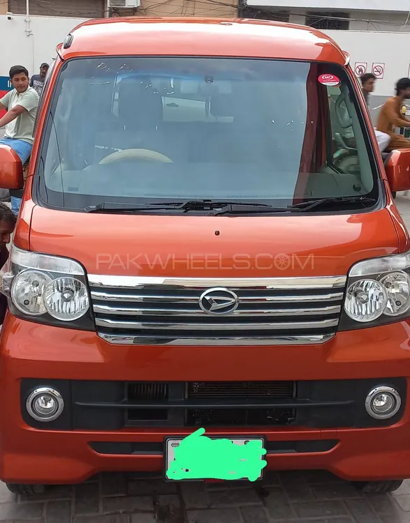 Daihatsu Atrai Wagon 2017 for Sale in Multan Image-1