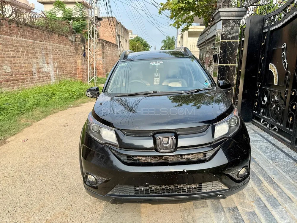 Honda BR-V 2017 for Sale in Sialkot Image-1