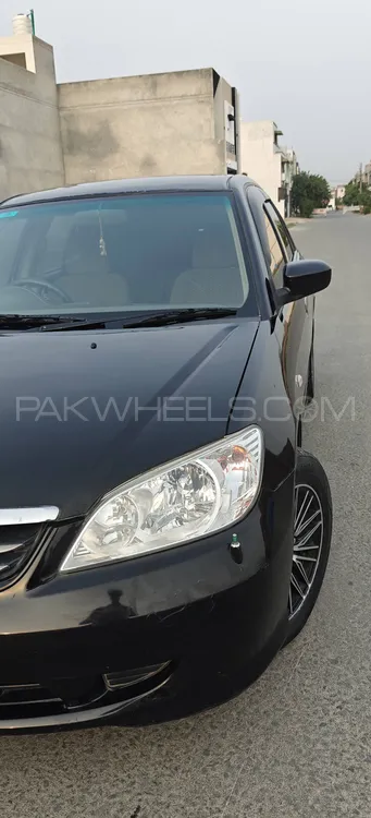 Honda Civic 2005 for Sale in Sahiwal Image-1