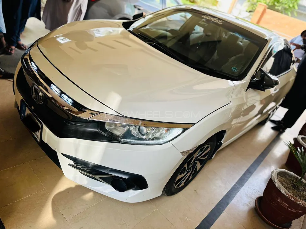 Honda Civic 2017 for Sale in Jhang Image-1