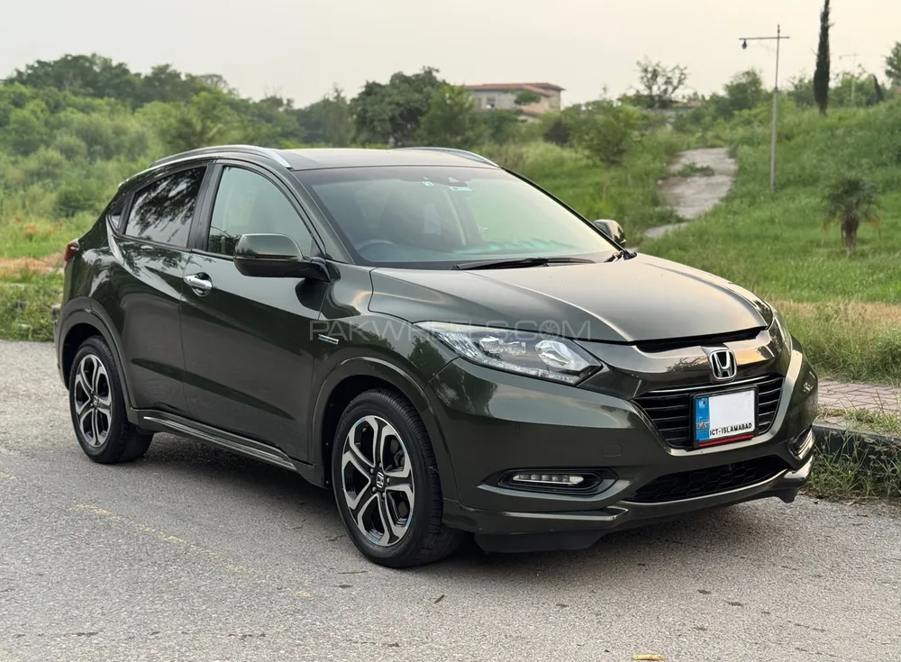 Honda Vezel 2016 for Sale in Islamabad Image-1