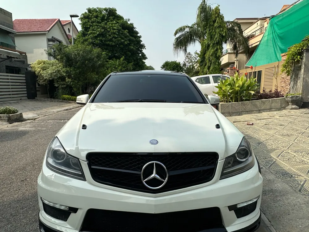 Mercedes Benz C Class 2012 for Sale in Islamabad Image-1