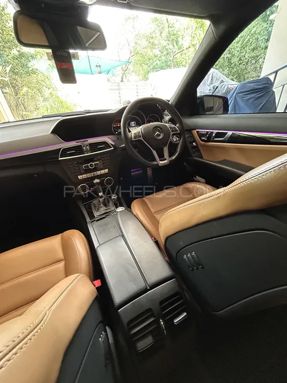 Mercedes Benz C Class 2009 for Sale in Lahore Image-1