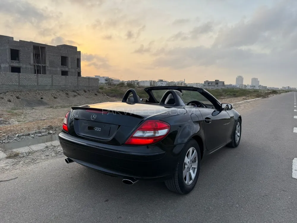Mercedes Benz SLK Class 2004 for Sale in Karachi Mercedes Benz SLK Class 2004 for Sale in Karachi Image-3