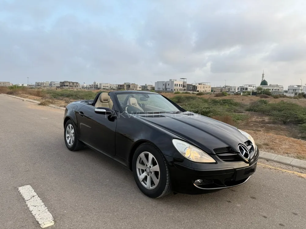 Mercedes Benz SLK Class 2004 for Sale in Karachi Image-1