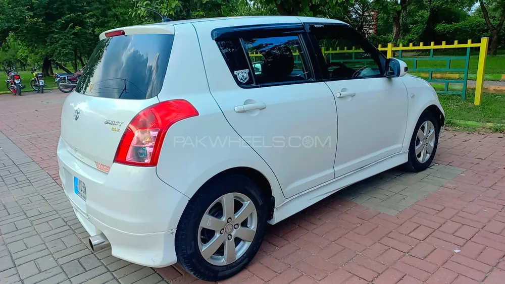 Suzuki Swift 2012 for Sale in Islamabad Image-1