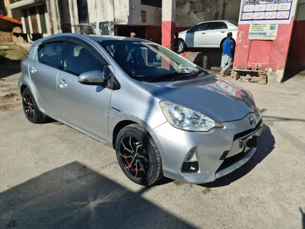 Toyota Aqua 2013 for Sale in Islamabad Image-1