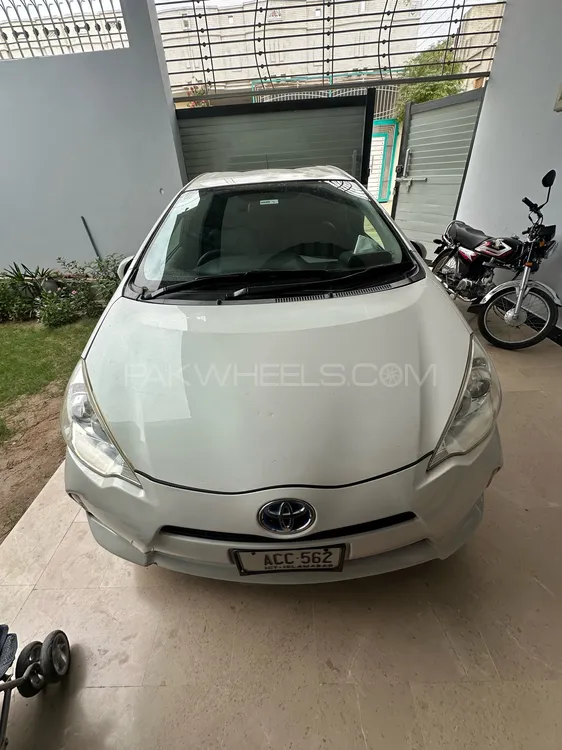 Toyota Aqua 2013 for Sale in Multan Image-1