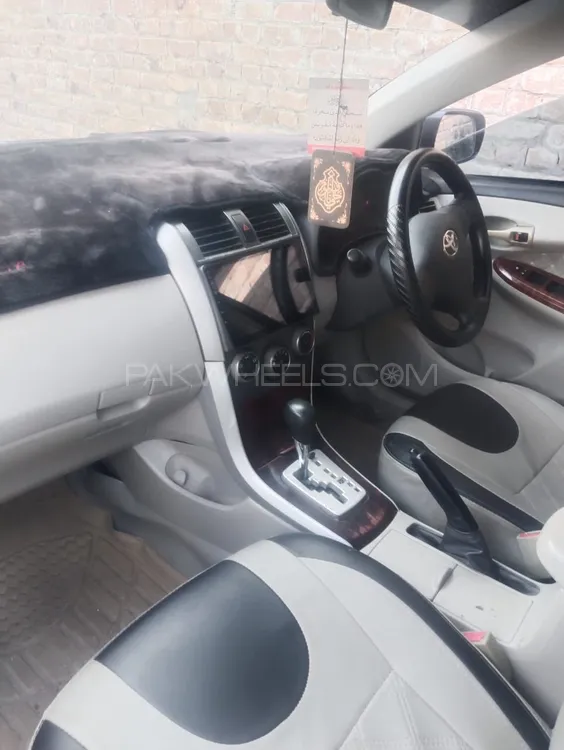 Toyota Corolla 2013 for Sale in Islamabad Image-1