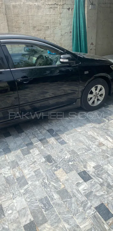 Toyota Corolla 2011 for Sale in Peshawar Image-1
