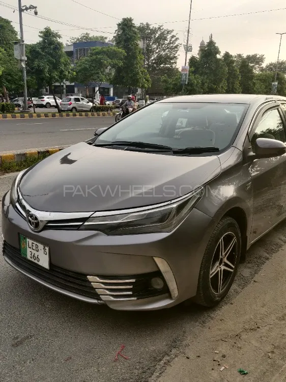 Toyota Corolla 2015 for Sale in Lahore Image-1