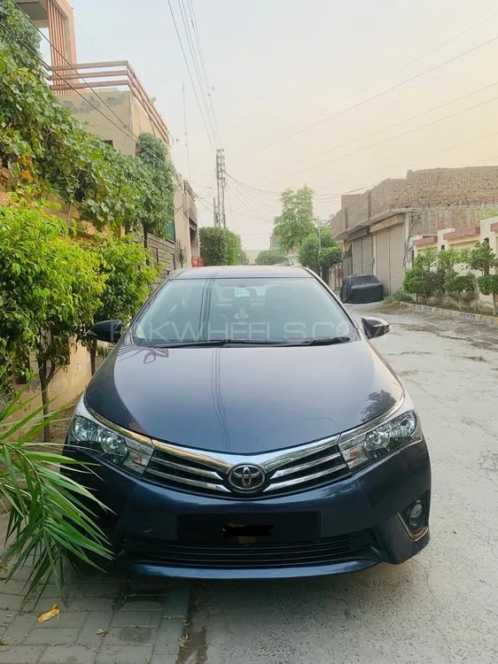 Toyota Corolla 2015 for Sale in Faisalabad Image-1