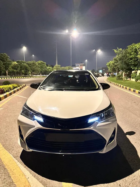 Toyota Corolla 2018 for Sale in Islamabad Image-1