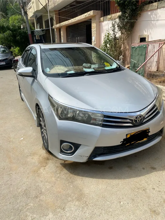 Toyota Corolla 2016 for Sale in Karachi Image-1