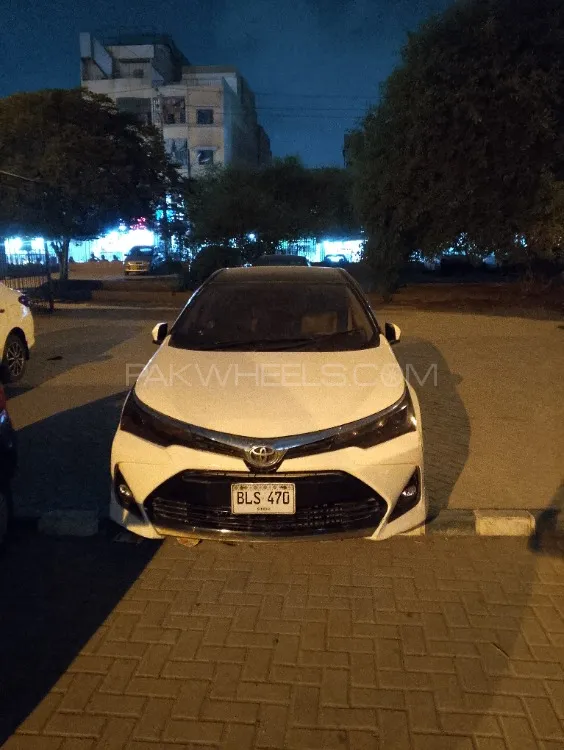 Toyota Corolla 2018 for Sale in Karachi Image-1