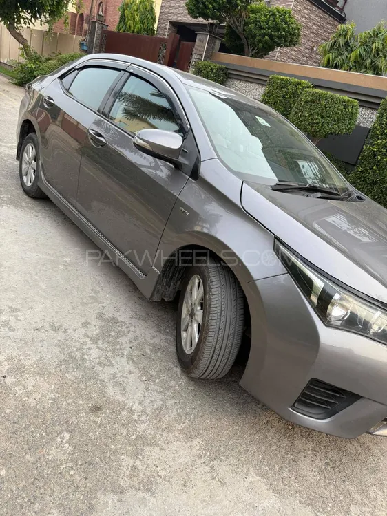 Toyota Corolla 2015 for Sale in Faisalabad Image-1