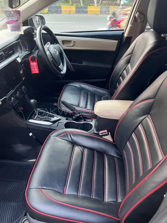 Toyota Corolla 2017 for Sale in Faisalabad Image-1