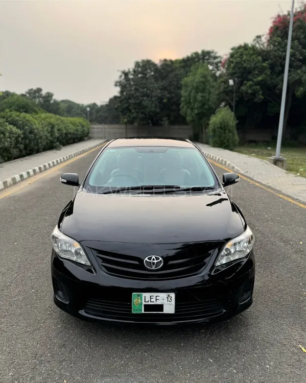 Toyota Corolla 2013 for Sale in Lahore Image-1