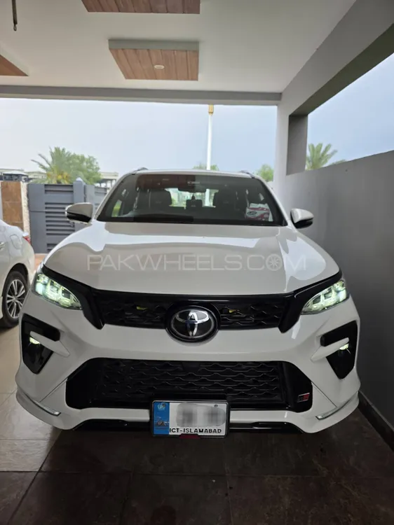 Toyota Fortuner 2023 for Sale in Sialkot Image-1