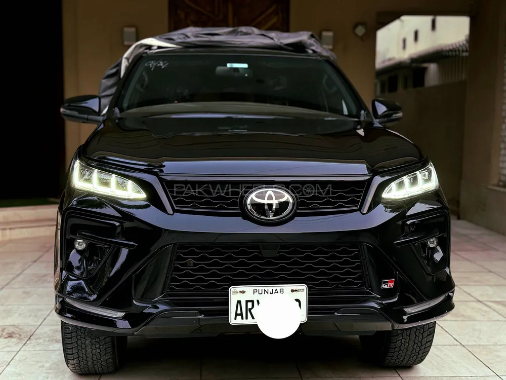 ٹویوٹا فورچیونر 2024 for Sale in لاہور Image-1