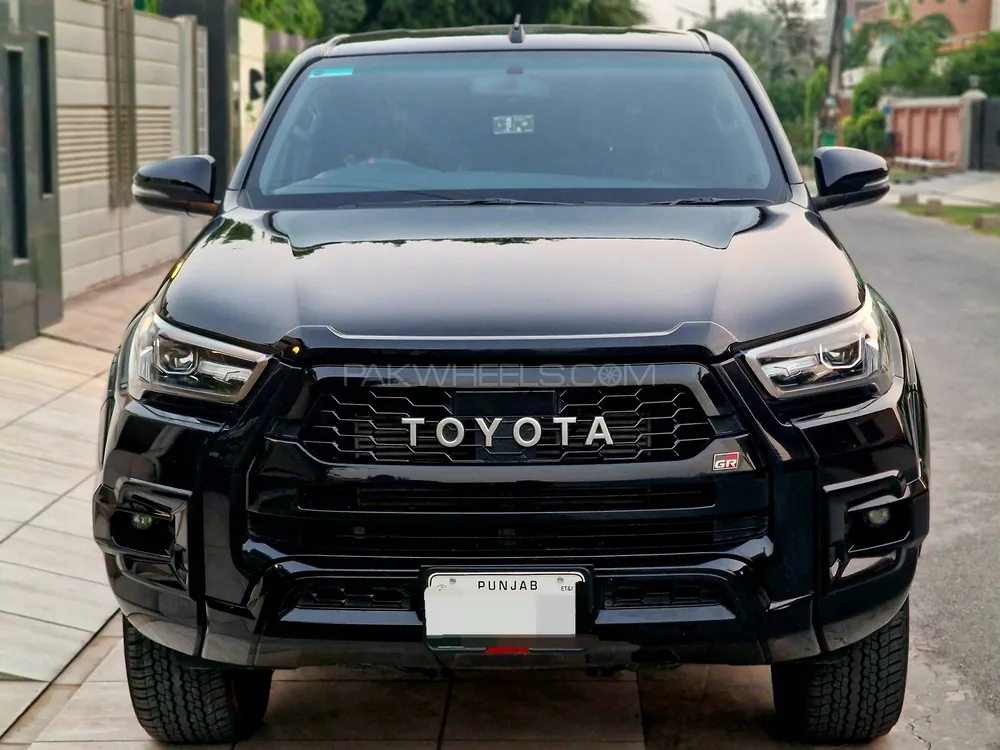 Toyota Hilux 2023 for Sale in Lahore Image-1