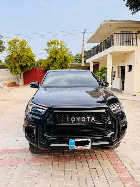 Toyota Hilux 2024 for Sale in Islamabad Image-1