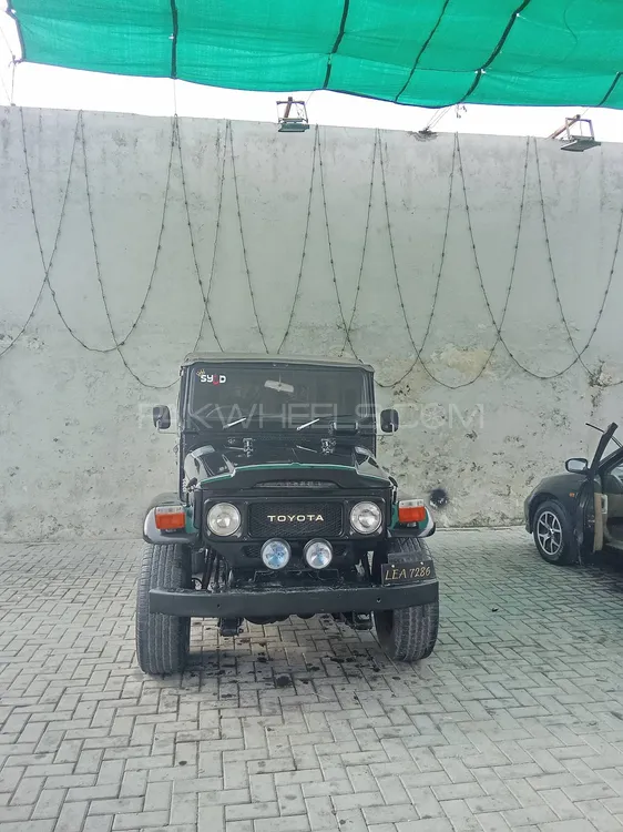 Toyota Land Cruiser 1984 for Sale in Islamabad Image-1
