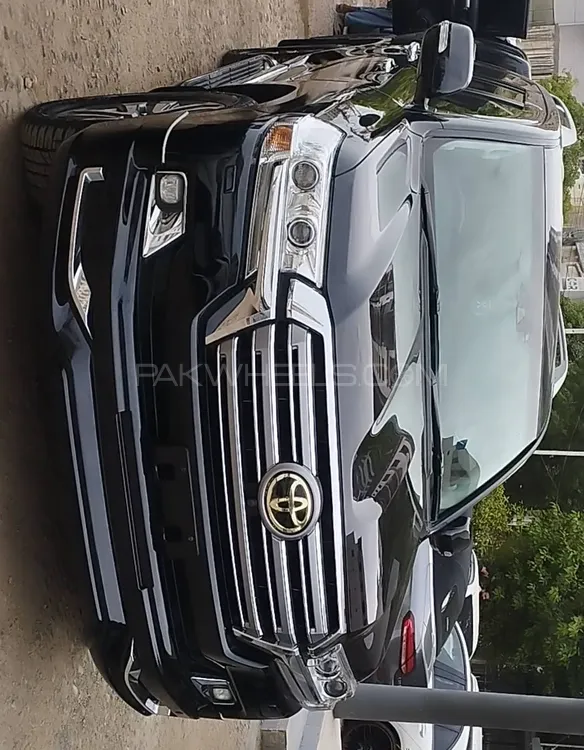 Toyota Land Cruiser 2016 for Sale in Karachi Image-1