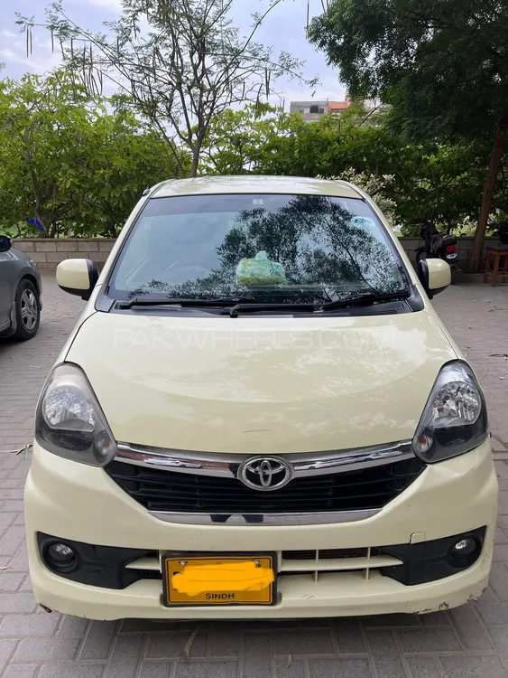 Toyota Pixis Epoch 2015 for Sale in Karachi Image-1