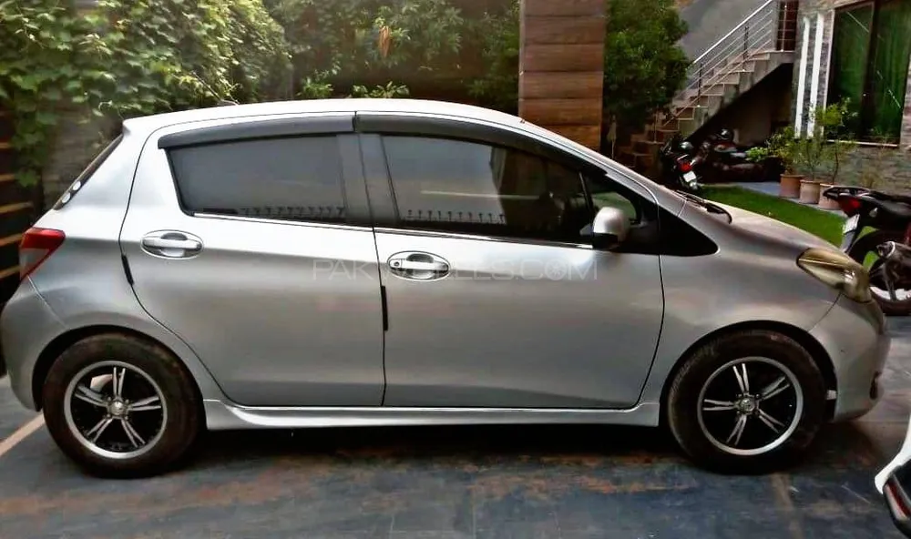 ٹویوٹا ویٹز 2011 for Sale in لاہور Image-1