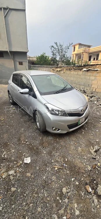 Toyota Vitz 2011 for Sale in Abbottabad Image-1