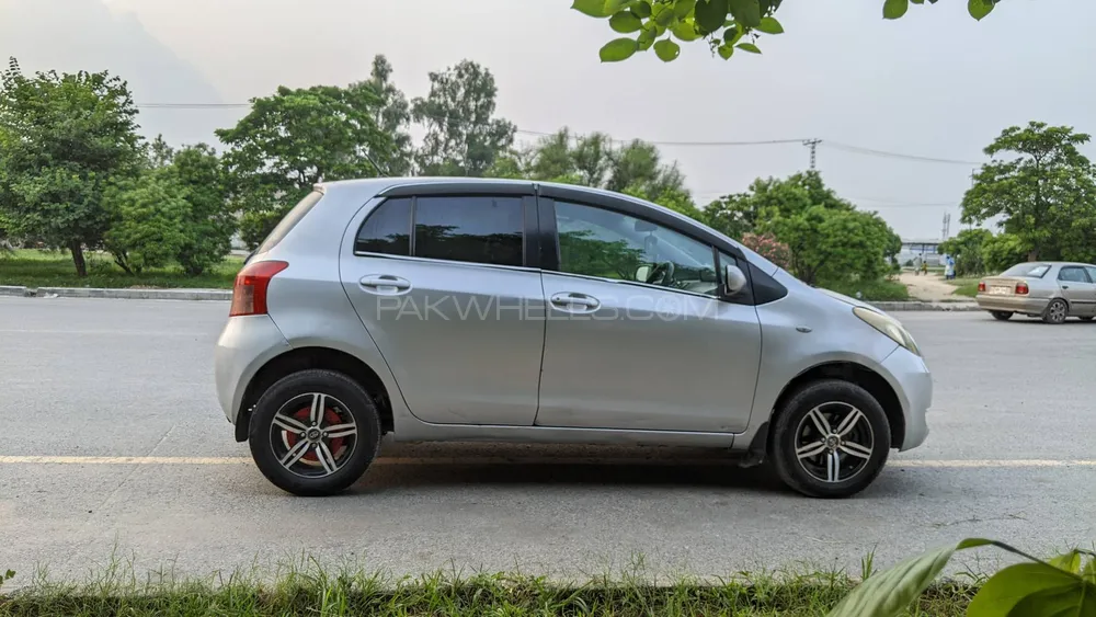 Toyota Vitz 2012 for Sale in Lahore Image-1