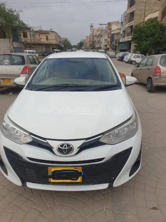Toyota Yaris Sedan 2020 for Sale in Karachi Image-1