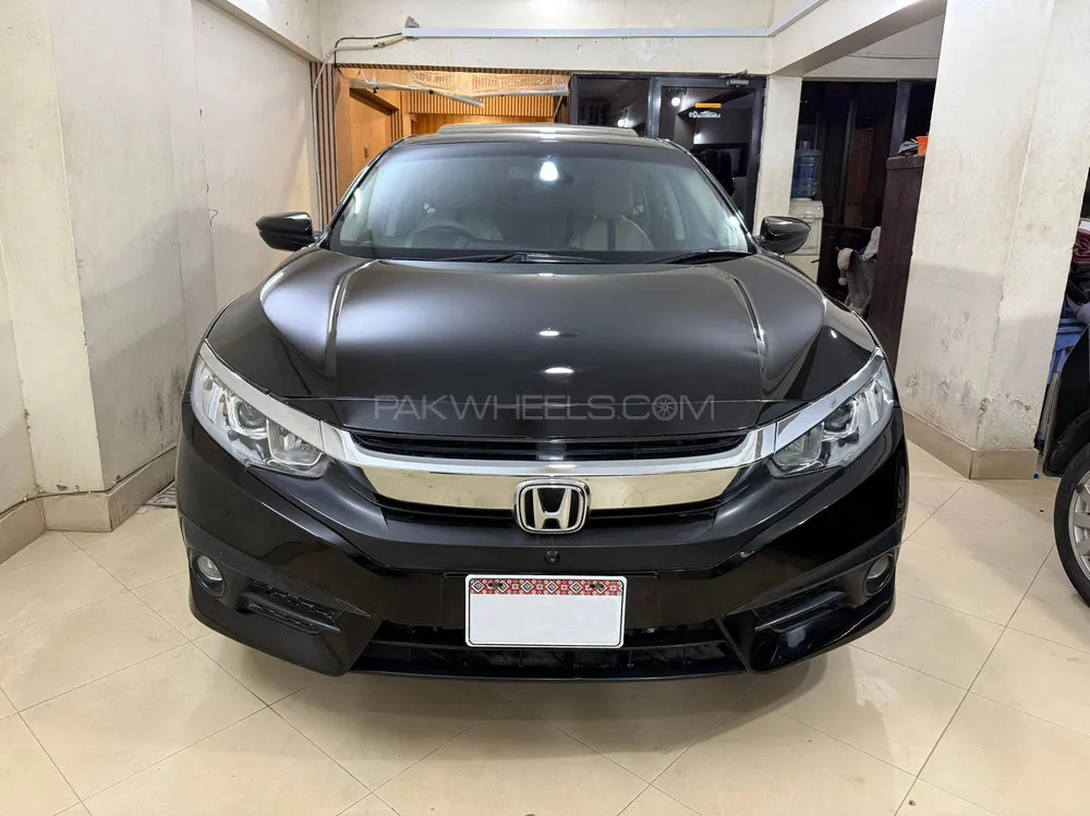 Honda Civic 2017 for Sale in Karachi Image-1