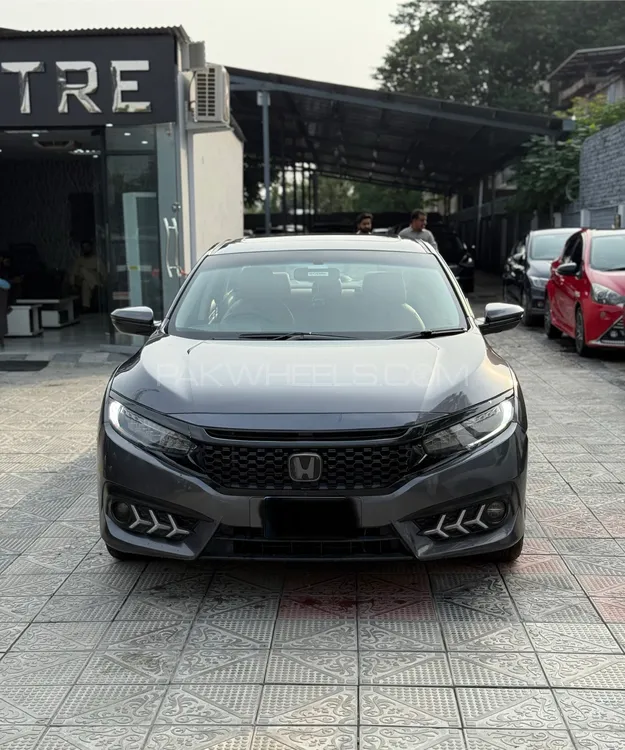 Honda Civic 2018 for Sale in Islamabad Image-1