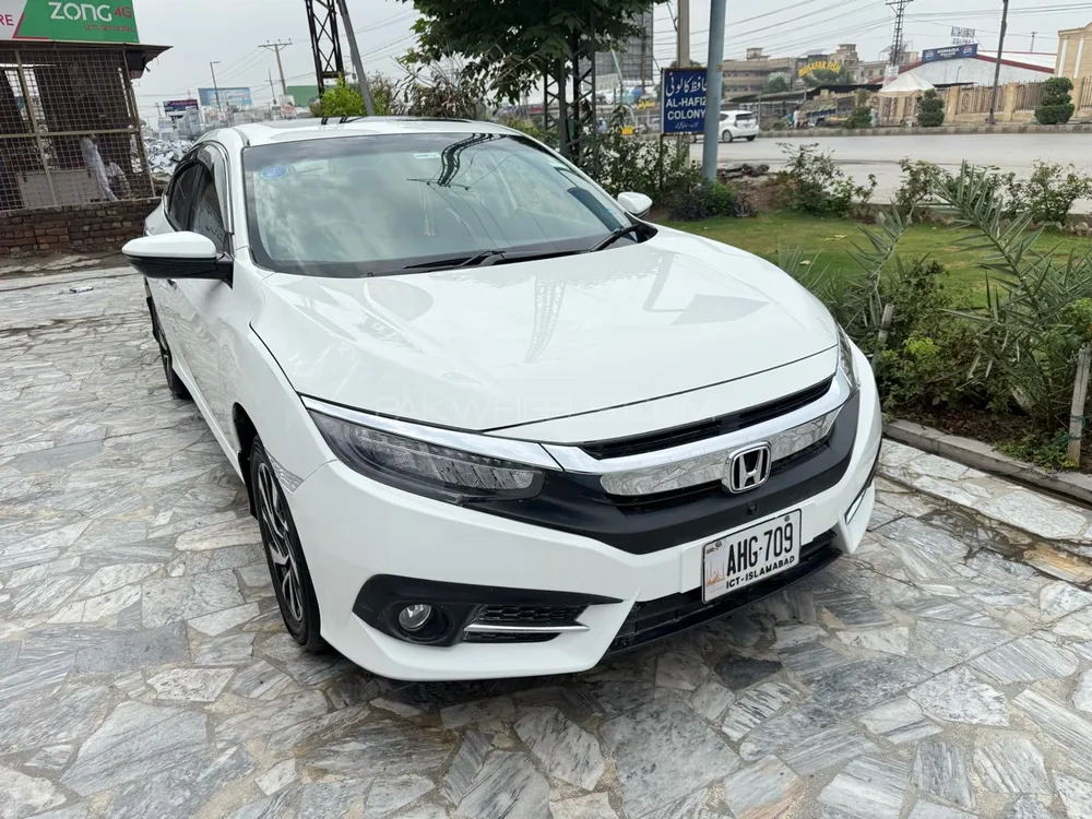 Honda Civic 2018 for Sale in Peshawar Image-1